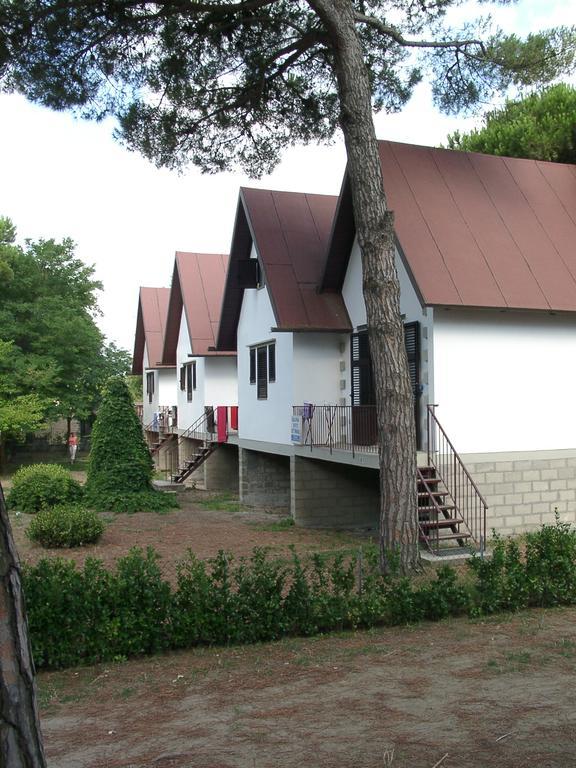 Bungalow Logonovo ลิโดดิสปีนา ภายนอก รูปภาพ