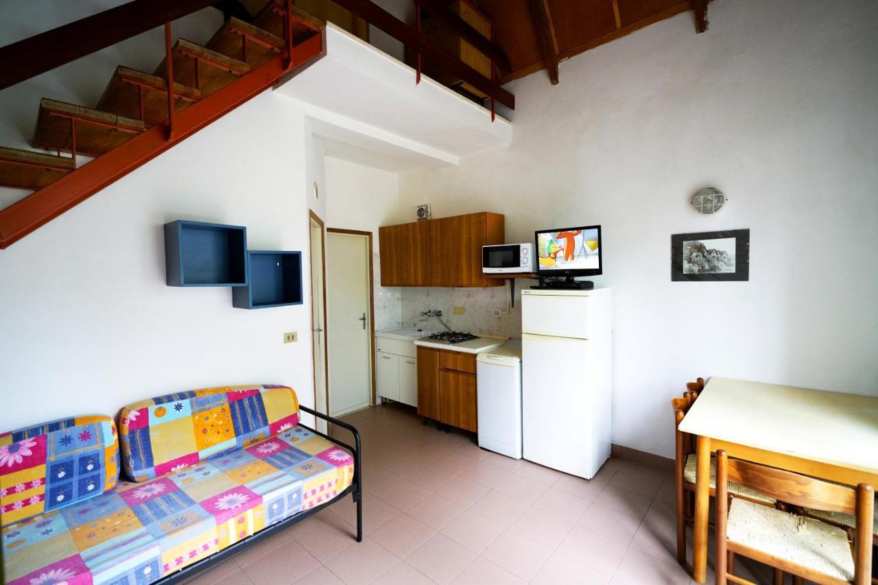 Bungalow Logonovo ลิโดดิสปีนา ภายนอก รูปภาพ